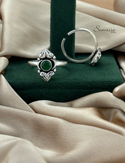 ANTIQUE TOE RINGS