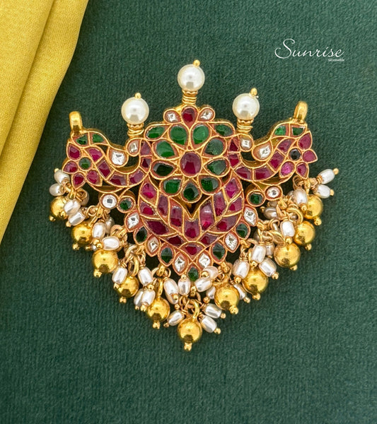 KUNDAN WITH PEARLS PENDANT