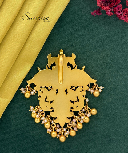 WHITE KUNDAN GANDABERUNDA PENDANT