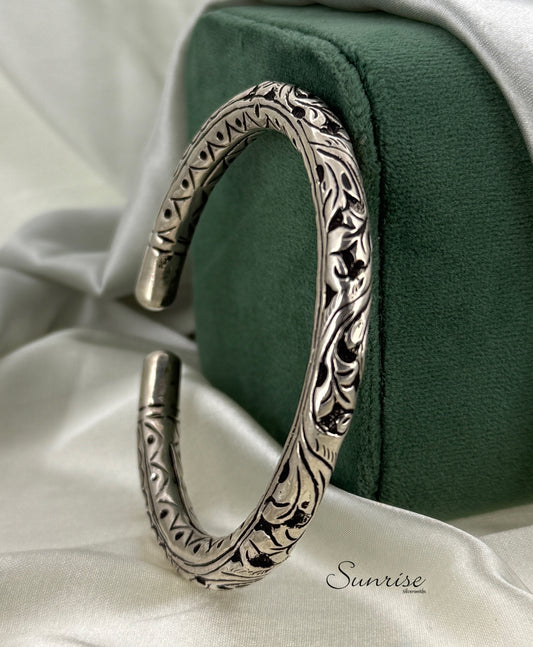OXIDISED OPENABLE KADA