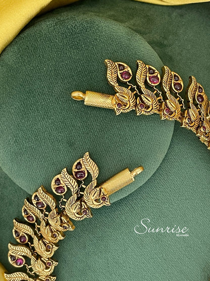 NAKAS MAYURI NECKLACE