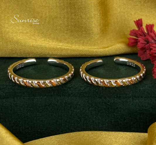 TWO TONE BAND TOE RINGS