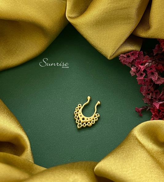 TRADITIONAL SEPTUM NOSE PIN