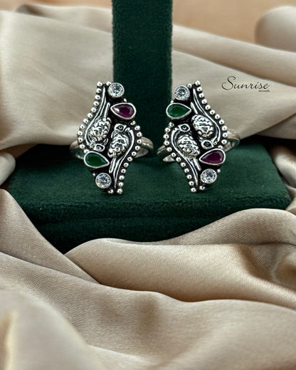 PARROT  TOE RINGS