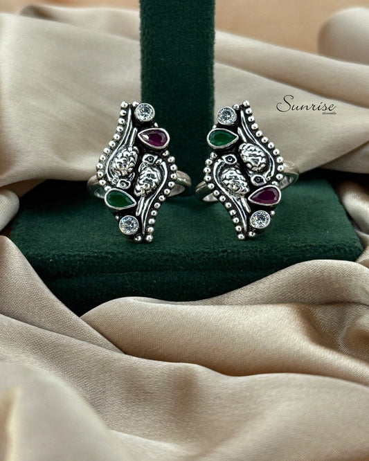 PARROT  TOE RINGS