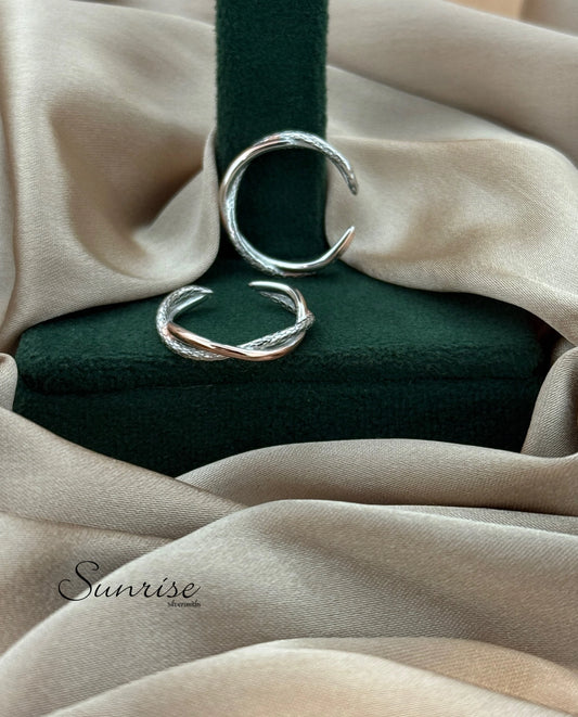 TWO TONE TOE RINGS