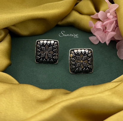 OXI EARRINGS