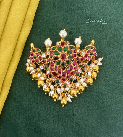 KUNDAN WITH PEARLS PENDANT