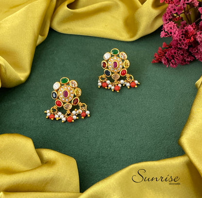 OVAL NAVRATHNA PENDANT SET