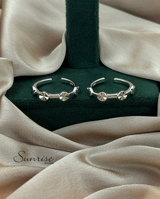 CLASSIC  TOE RINGS