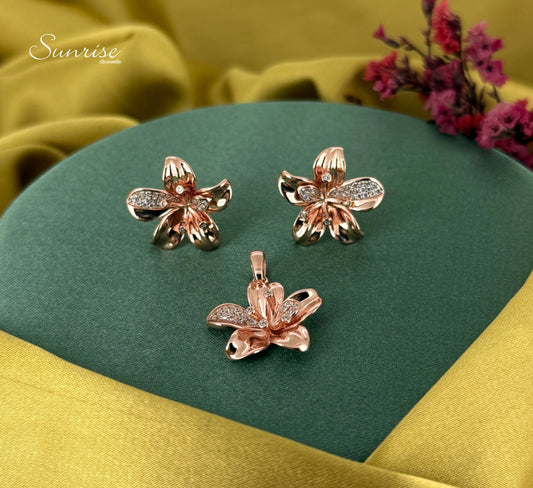 ROSE GOLD FLORAL PENDANT SET