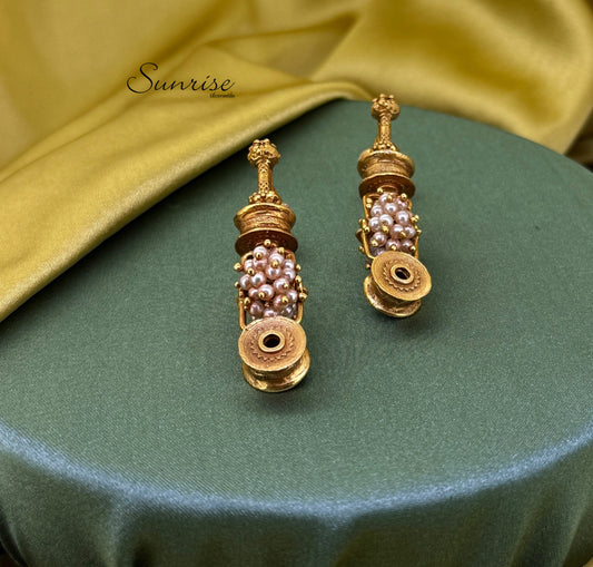 PEARL EARRINGS