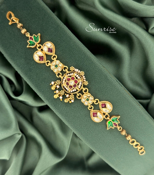ANTIQUE PEARL BRACELET