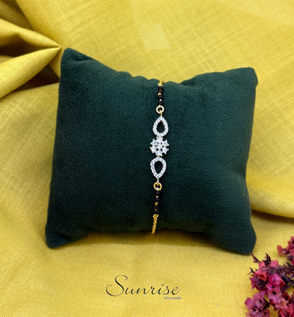 BLACK BEAD  BRACELET