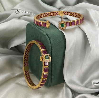MOP BANGLES