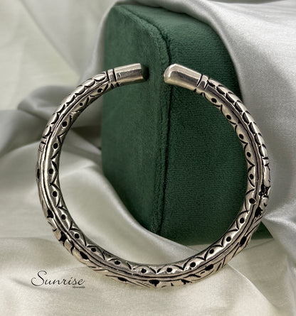 OXIDISED OPENABLE KADA