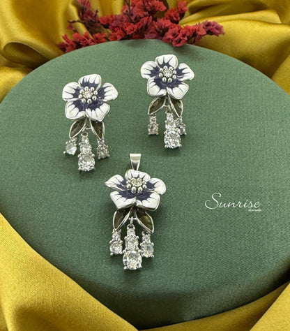 FLORAL PENDANT SET