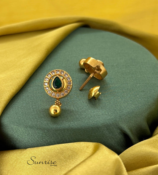 GREEN STONE GP  STUDS