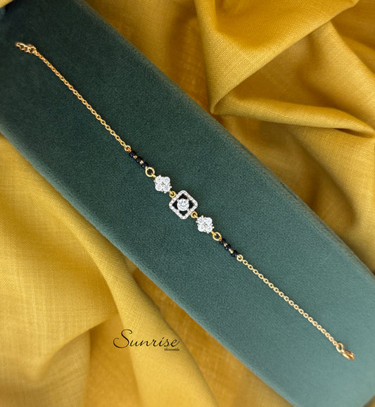 BLACK BEAD BRACELET