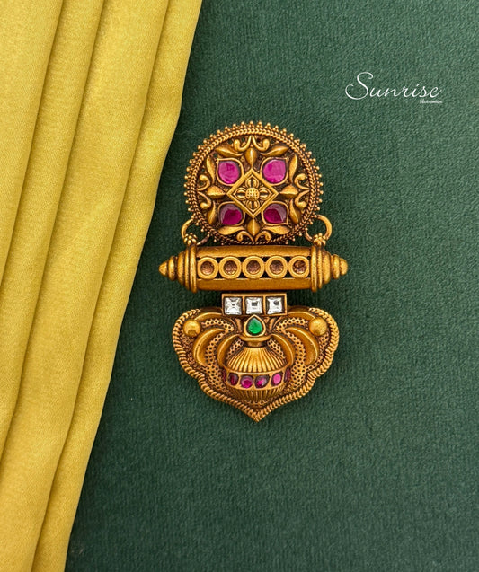 KALASAM TRADITIONAL PENDANT