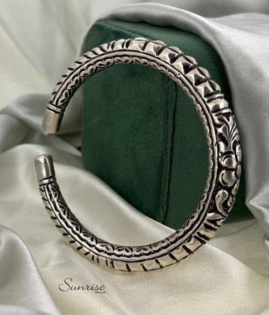 OXIDISED KADA