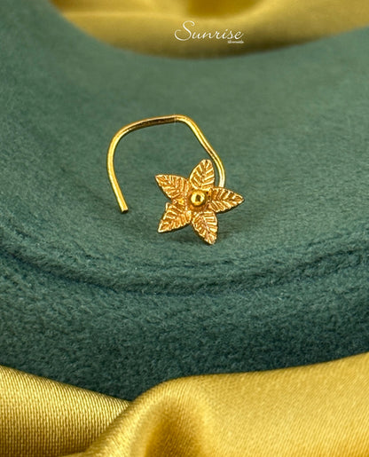 FLORAL SPIRAL NOSE PIN