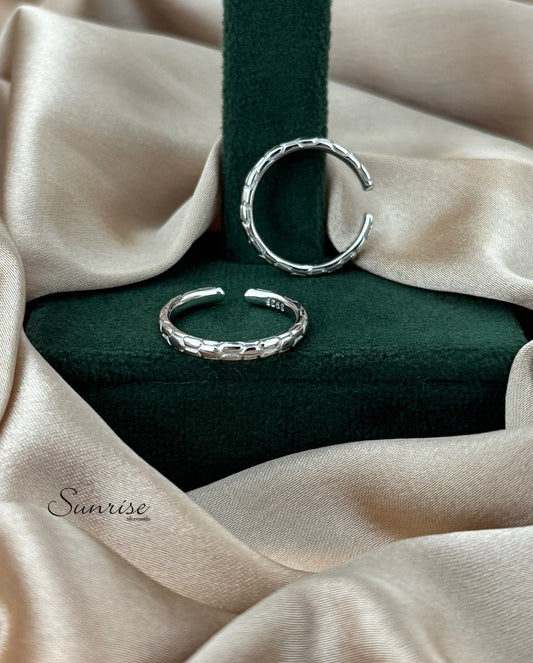 SILVER TOE RINGS
