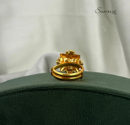 ANTIQUE FINGER RING