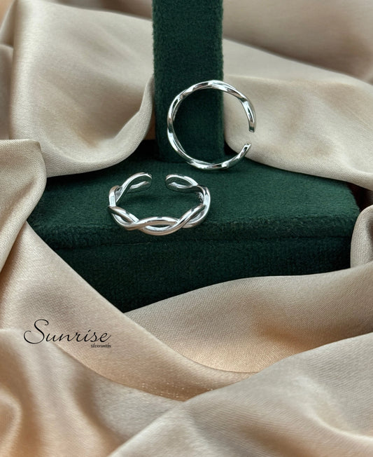 TWISTED ROPE TOE RINGS