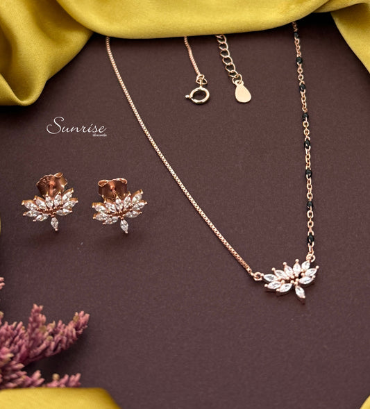 LOTUS ROSE GOLD NECKLACE