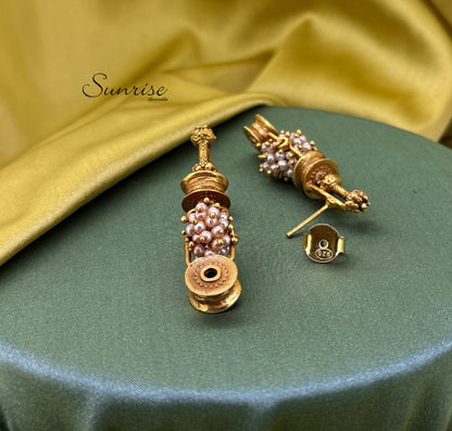 PEARL EARRINGS