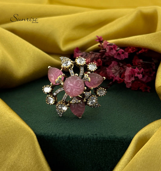 VICTORIAN PINK FINGER RING