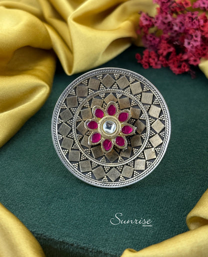 TWO TONE FLORAL RING