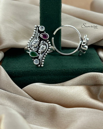 PARROT  TOE RINGS