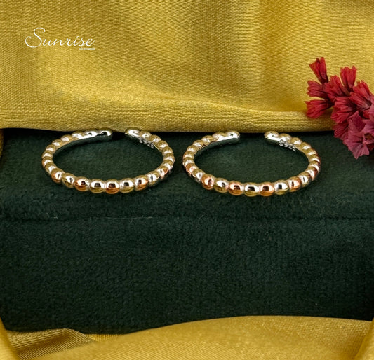 TWO TONE TOE RINGS