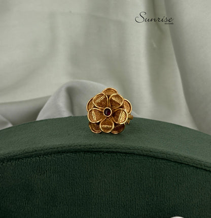 FLOWER FINGER RING