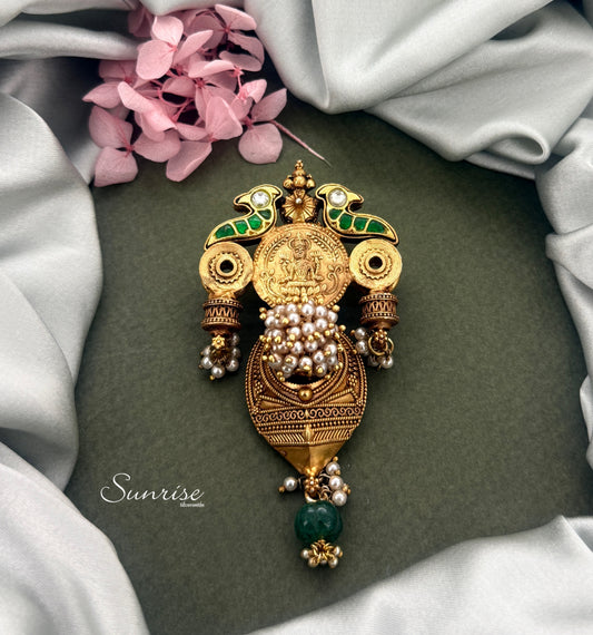 LAKSHMI FUSION PENDANT AND HASLI