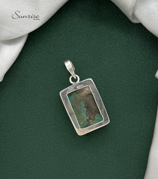 TURQUOISE PENDANT