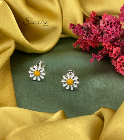 DAISY FLOWER  ENAMEL PENDANT SET