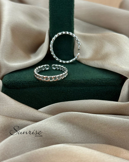 TWO TONE TOE RINGS