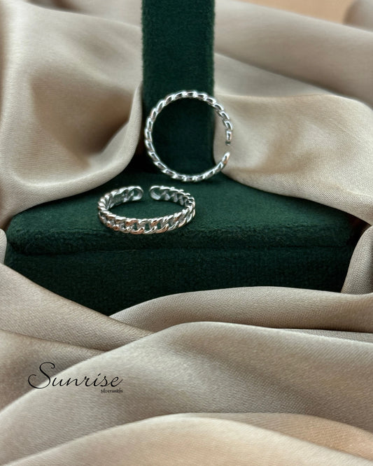 TWO TONE TOE RINGS