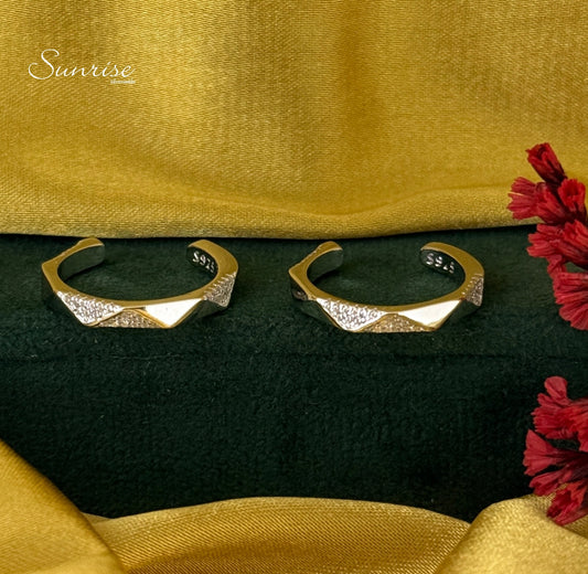 CZ BAND TOE RINGS