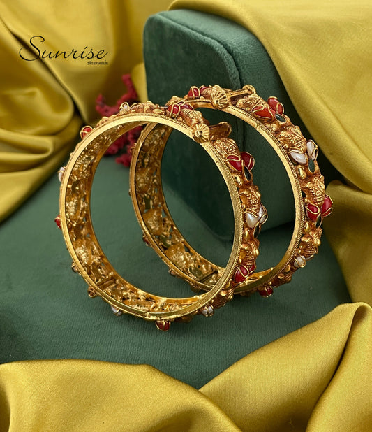 NAKSHI CORAL/PEARL BANGLES