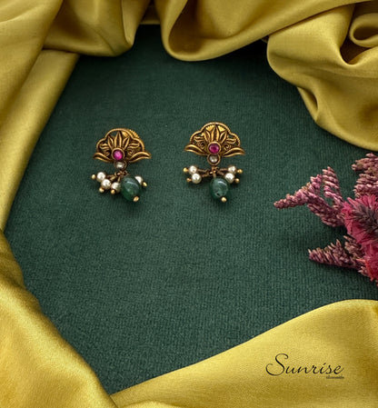 NAKSHI WITH KUNDAN PENDANT SET