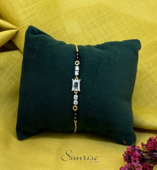 BLACK BEAD  BRACELET