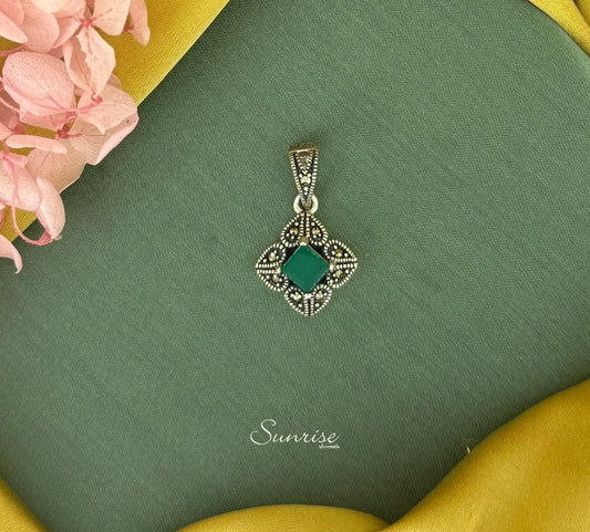 MARCASITE GREEN PENDANT SET