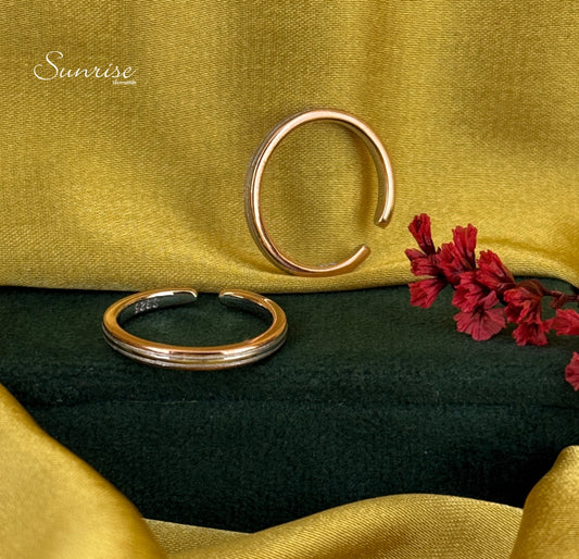 TWO TONE TOE RINGS