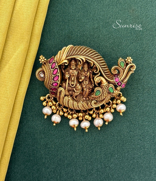 SITA RAMA IN  SHANKU PENDANT