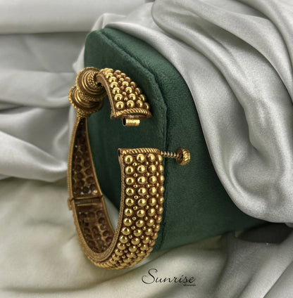 VINTAGE KADA