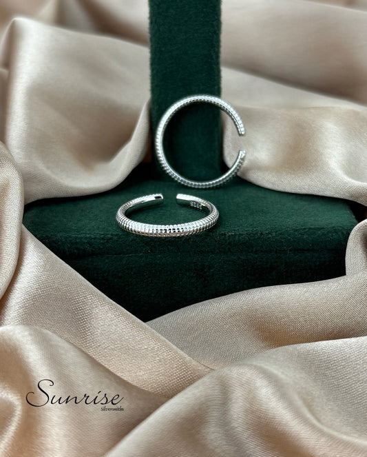 BAND TOE RINGS